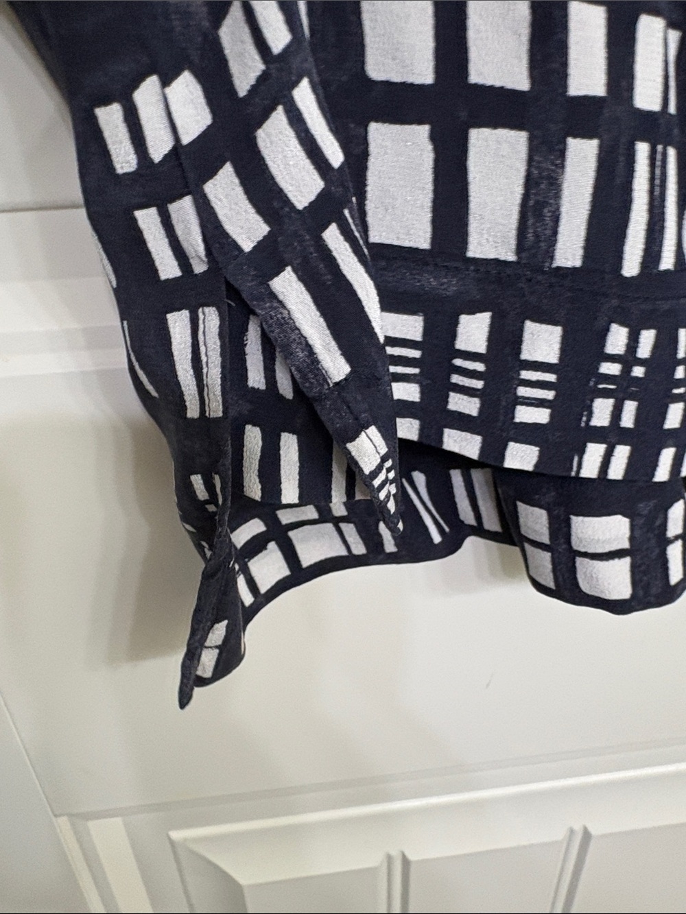Madewell 100% Silk Navy & White Grid-Print Scoop Neck 3/4 Sleeve Top - Picture 5 of 10
